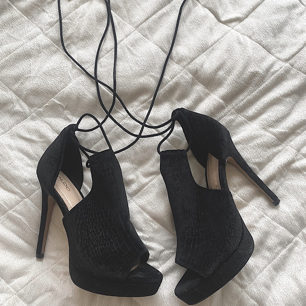 Aldo lace up heels